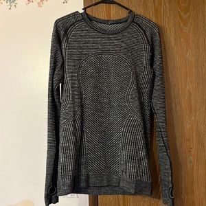 Lululemon long sleeve shirt